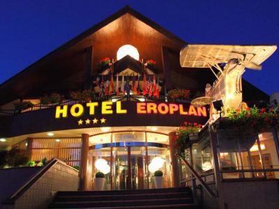 Hotel Eroplan Рожнов-под-Радгоштєм Екстер'єр фото