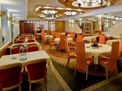 Hotel Eroplan Рожнов-под-Радгоштєм Екстер'єр фото